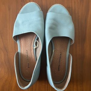 Anthropologie size 6 open toe flats